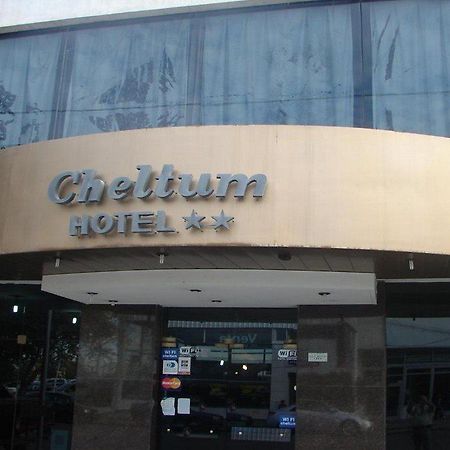Cheltum Hotel Trelew Buitenkant foto