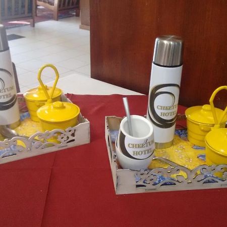 Cheltum Hotel Trelew Buitenkant foto