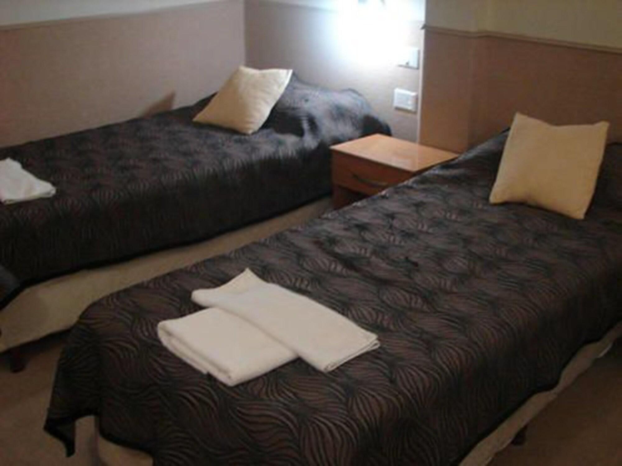 Cheltum Hotel Trelew Buitenkant foto